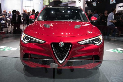 2018-Alfa-Romeo-Stelvio-Front.md.jpg