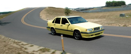 volvo-850-t5r-yellow-feature-car-footer.md.jpg