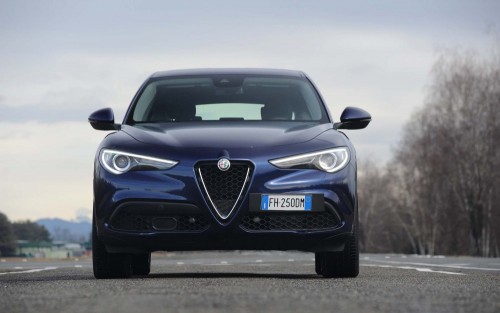 front-view-Alfa-Romeo-Stelvio-Base-2019.md.jpg
