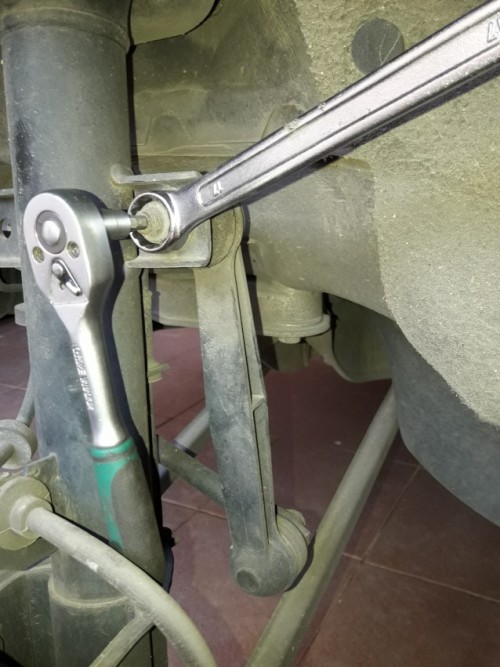 Saturar Absay Asociar SUSPENSION][ALFA 156] Cambiar tirantes suspension trasera | Alfistas Foro  Alfa Romeo