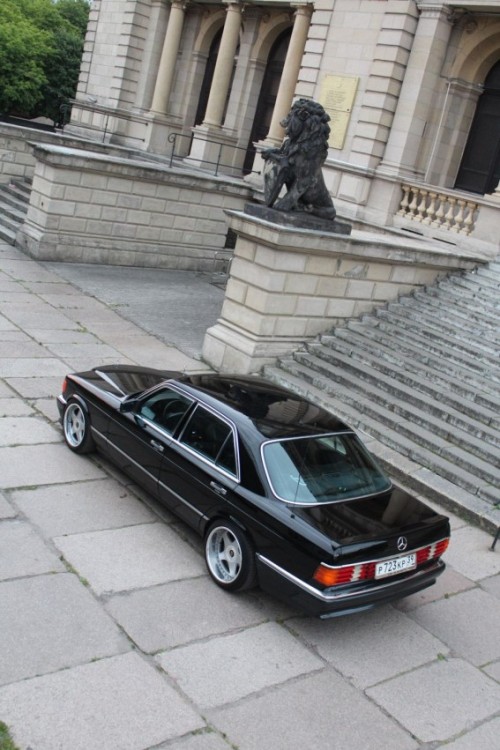 W126-Carat_Koenig-rims.md.jpg