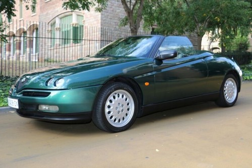 Alfa-Romeo-Spider-Twin-Spark-16V-1996_1596206913_8942.md.jpg