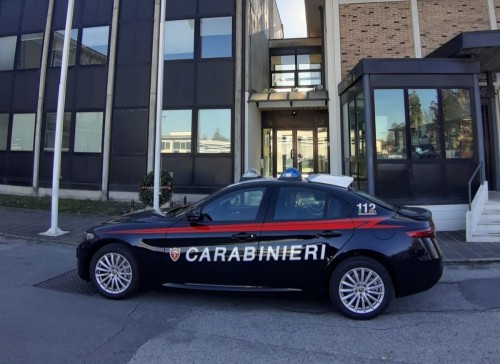 Nuove auto carabinieri foto